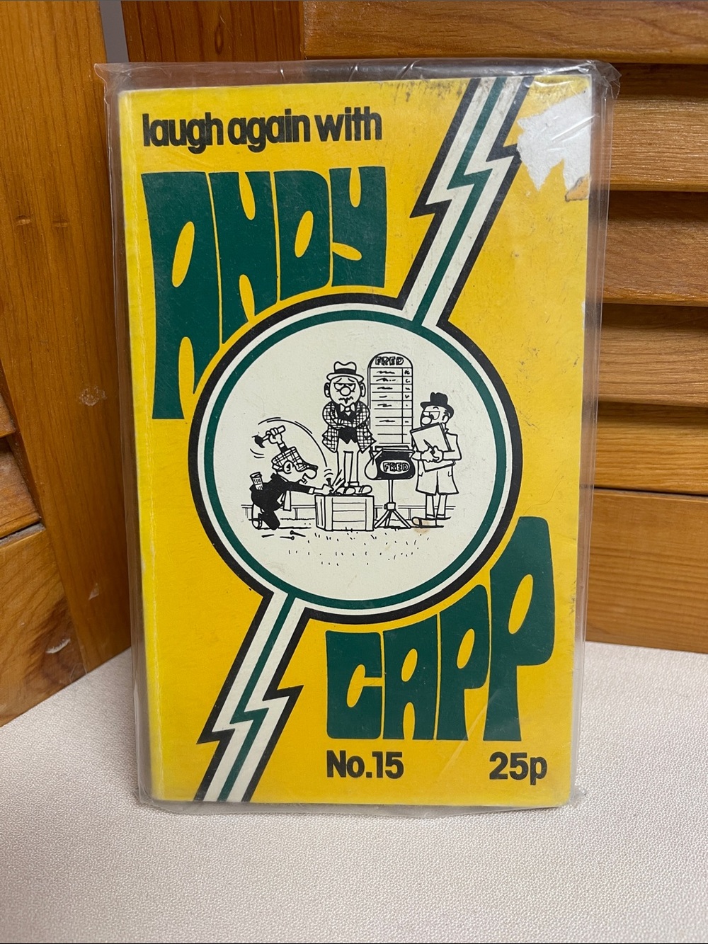 Laugh Again with Andy Capp No.15 — Yellow & Green Vintage 1976 Comic